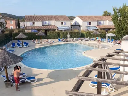 Maison Duplex 6 Pers. avec Terrasse, Piscine Chauffée, Parking Gratuit - Vallon-Pont-d'Arc - Photo 7