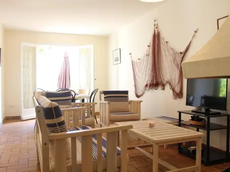 Maison Familiale 2 Étoiles à 150m de la Plage avec Terrasse, Jardin et Parking Privé - Photo 2
