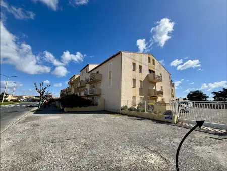 Maison Familiale 2 Étoiles à 150m de la Plage avec Terrasse, Jardin et Parking Privé - Photo 18