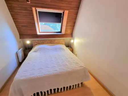 Chalet spacieux 10 pers, 4 chambres, jardin, cheminée, animaux OK, ménage fin séjour option - Photo 4