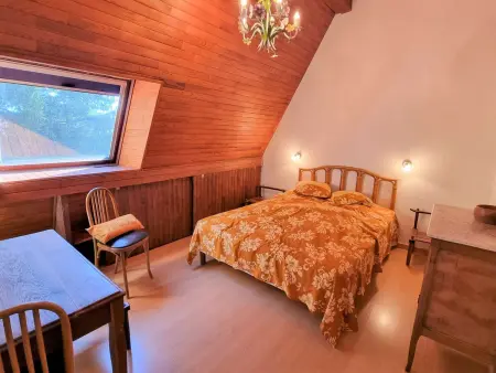 Chalet spacieux 10 pers, 4 chambres, jardin, cheminée, animaux OK, ménage fin séjour option - Photo 5