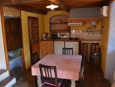 Gîte 2 pièces avec climatisation et animaux admis à Grospierres - Photo 3