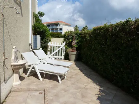 Mazet climatisé avec terrasse au Lavandou, Maison 4 personnes à Le Lavandou - Photo 2
