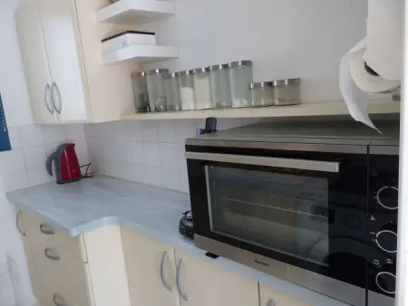 Mazet climatisé avec terrasse au Lavandou, Maison 4 personnes à Le Lavandou - Photo 11