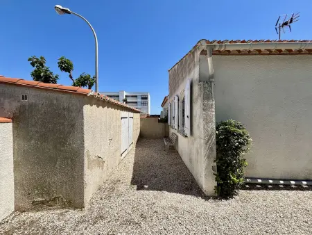 Maison familiale 3 pièces, terrasse, proche plage, parking - Port-la-Nouvelle - Photo 2