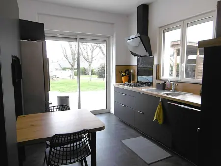 Maison de 5 pièces avec piscine chauffée, offrant confort et calme à Sarzeau - Photo 11