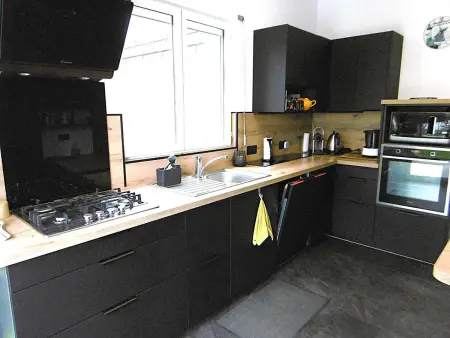 Maison de 5 pièces avec piscine chauffée, offrant confort et calme à Sarzeau - Photo 12
