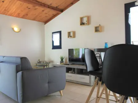Maison rénovée avec piscine chauffée, proche mer, 4 couchages, parking privé, courts de tennis - Photo 8