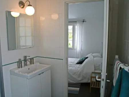 Maison 4 pièces avec WiFi à 800m des plages à Saint-Georges-d'Oléron - Photo 16
