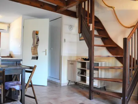 Maison 2 pièces mezzanine, 6 couchages, piscine, tennis, proche plage - Bormes-les-Mimosas - Photo 5