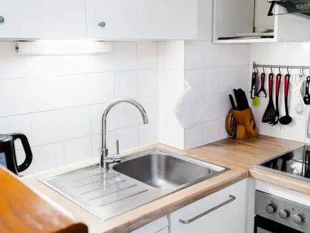 Pavillon familial à Narbonne-Plage, terrasse, solarium, parking privé, 6 couchages, proche plage - Photo 4