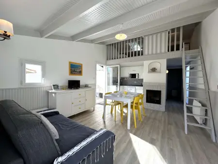 Maison cosy avec mezzanine, piscine chauffée, proche mer - 4 couchages - parking privatif - Photo 2