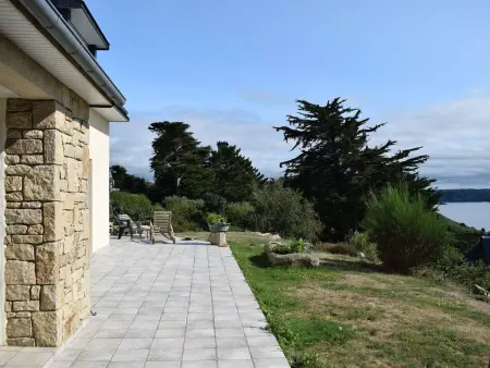 Grande maison à Trébeurden avec WIFI, vue mer, jardin et BBQ, 900m de la plage, 9 pers - Photo 4