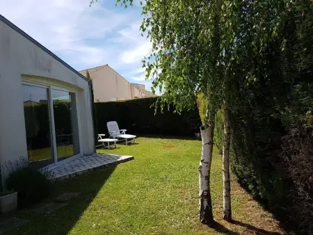 Maison climatisée avec jardin, proche plage et commerces, animaux acceptés - Photo 1