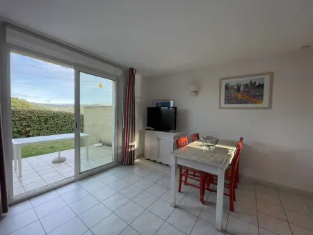 Maison Duplex avec Piscines à Salavas - 6 Personnes, Animaux Admis, Parking, Terrasse et WiFi - Photo 2