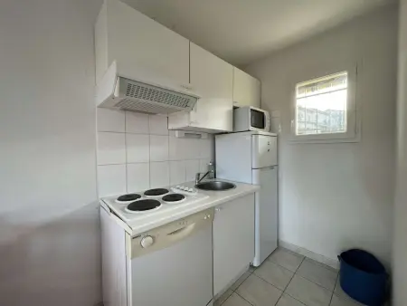 Maison Duplex avec Piscines à Salavas - 6 Personnes, Animaux Admis, Parking, Terrasse et WiFi - Photo 3