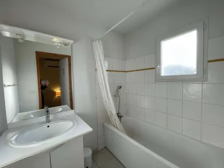 Maison Duplex avec Piscines à Salavas - 6 Personnes, Animaux Admis, Parking, Terrasse et WiFi - Photo 6