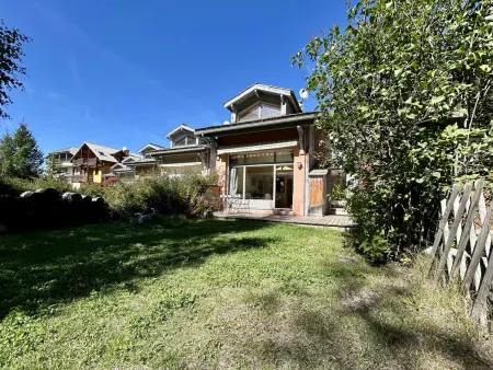 Chalet en Duplex 10 Pers. avec Terrasse/Jardin, Proche Pistes – La Salle les Alpes - Photo 2