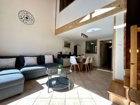 Chalet en Duplex 10 Pers. avec Terrasse/Jardin, Proche Pistes – La Salle les Alpes - Photo 10