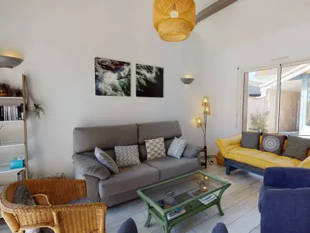 Villa confortable avec piscine, proche plage, 3 chambres, grand séjour, patio, WIFI, équipement complet - Photo 2