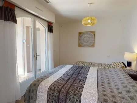 Villa confortable avec piscine, proche plage, 3 chambres, grand séjour, patio, WIFI, équipement complet - Photo 9