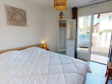 Villa confortable avec piscine, proche plage, 3 chambres, grand séjour, patio, WIFI, équipement complet - Photo 11
