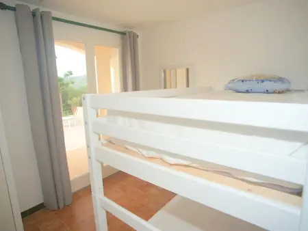 Belle villa, proche plage et commerces, clim, jardin, terrasse avec BBQ, jusqu'à 12 pers. - Photo 13