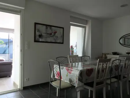 Maison rénovée 3*, exposée Sud, cour fermée, près du centre de Trégastel, avec vélo et équipements bébé - Photo 3