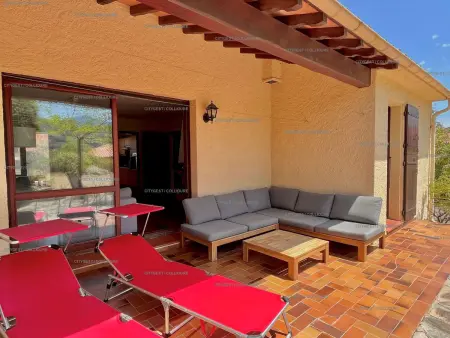 Villa agréable avec piscine commune et parking, à proximité de la plage - Photo 5