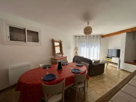 Maison de village rénovée, terrasse, garage, à 200 m de la plage - 6LAM16 - Photo 4