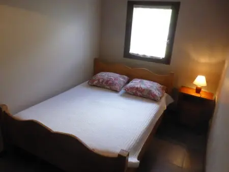 Chalet familial calme pour 7/8 pers, 3 chambres, proche des pistes, bien équipé et animé, 2 étoiles - Photo 4