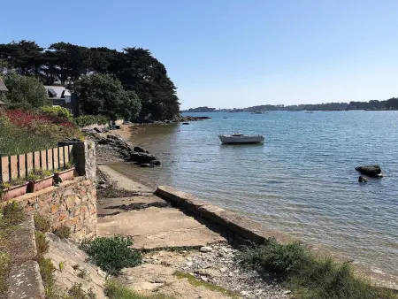 Maison à 100m de la mer avec WiFi, parking privé et jardin, au cœur de Trégastel - Photo 15