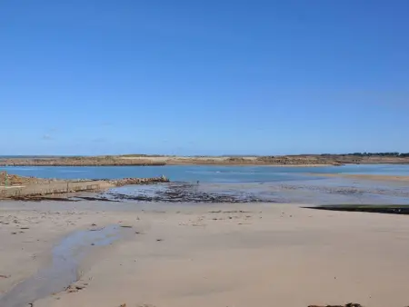 Maison à 210m de la plage avec jardin clos, terrasse et parking privé sur l'Île Grande - Photo 11
