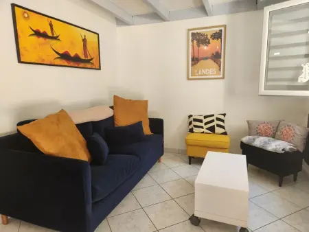 Villa patio proche plage avec piscine collective, cour aménagée et parking privé - Photo 2