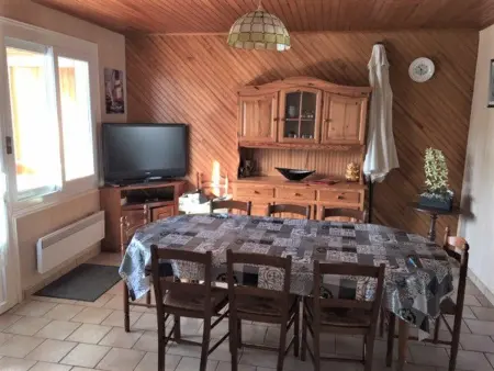 Villa mitoyenne proche plage, 4 pers, 2 ch, terrasse, animaux acceptés - Photo 1