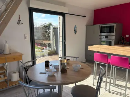 Charmante maison bretonne avec jardin clos, parking, WiFi, à 900m de la plage - Trégastel - Photo 3