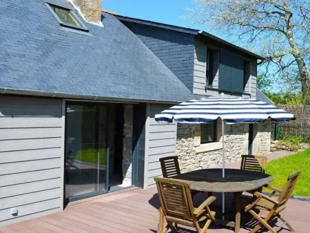 Charmante maison bretonne avec jardin clos, parking, WiFi, à 900m de la plage - Trégastel - Photo 9