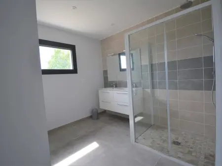 Villa 4 Suites avec Spa de Nage, Terrasse et Clim - Proche Centre Ruoms - Photo 12