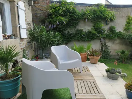Maison de charme 3* avec WIFI, jardin clos, véranda, à 350m du port à Perros-Guirec - Photo 5