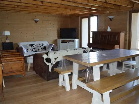 Maison de village rénovée 4 chambres avec vue sur lac - Photo 2
