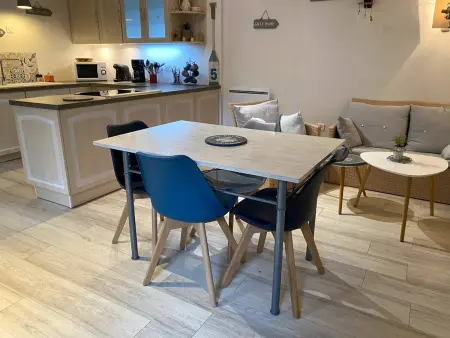 Maison de pêcheur rénovée avec cour et wifi, à 100m du port de Perros-Guirec - Photo 9