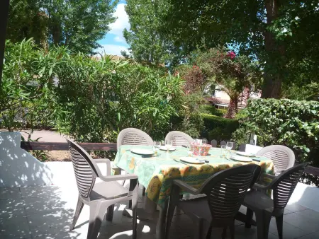Maison spacieuse avec piscine, tennis et terrasse, parking privé à Marseillan - Photo 1