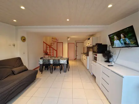 Maison spacieuse avec piscine, tennis et terrasse, parking privé à Marseillan - Photo 2
