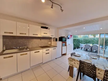 Maison spacieuse avec piscine, tennis et terrasse, parking privé à Marseillan - Photo 3
