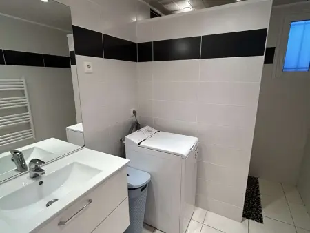 Maison spacieuse avec piscine, tennis et terrasse, parking privé à Marseillan - Photo 6
