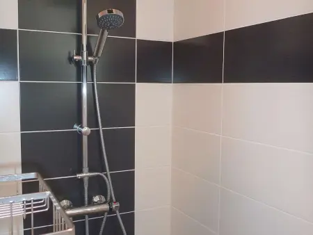 Maison spacieuse avec piscine, tennis et terrasse, parking privé à Marseillan - Photo 9
