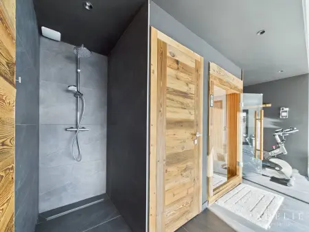 Luxueux chalet avec piscine, sauna et parking à La Rosière pour 10 personnes - Photo 33