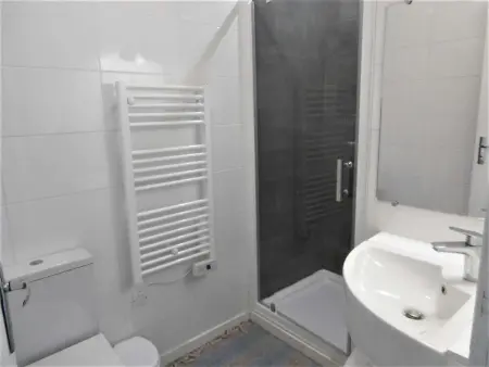 Maison 5 pièces, 9 pers, jardin clos, animaux admis, parking - Photo 15