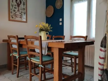 Maison bord de mer avec jardin et parking privé - Photo 1