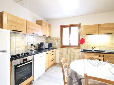 Chalet 6 pièces, 8 pers, proche centre, WIFI, Maison 8 personnes à Mont Dore - Photo 3